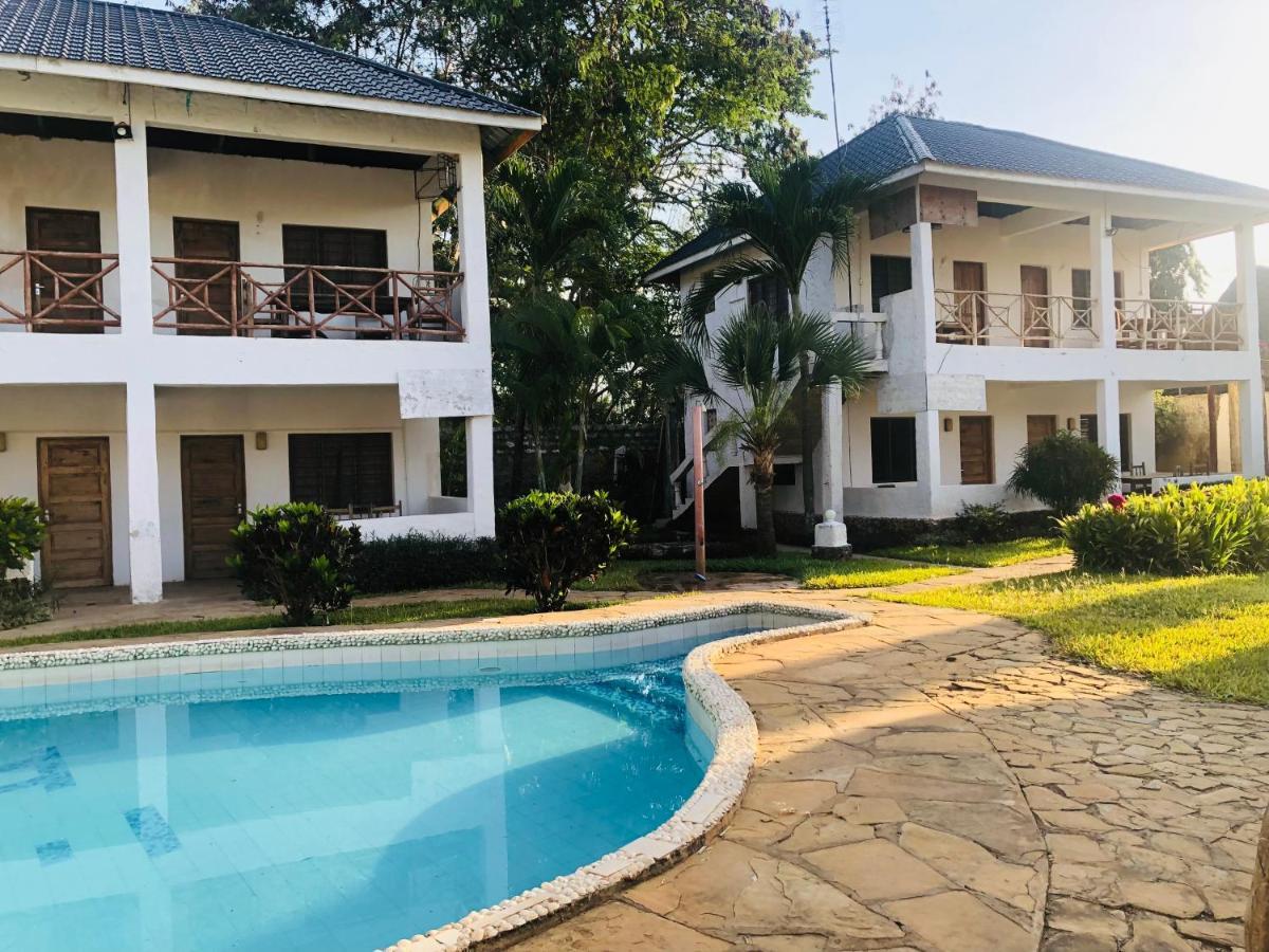 Miwa Holiday Resort Diani Beach Εξωτερικό φωτογραφία