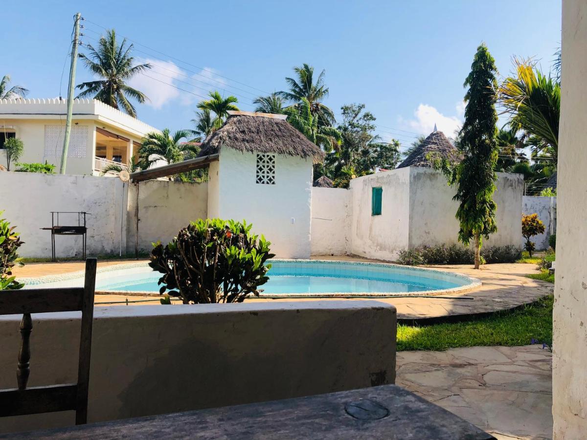 Miwa Holiday Resort Diani Beach Εξωτερικό φωτογραφία