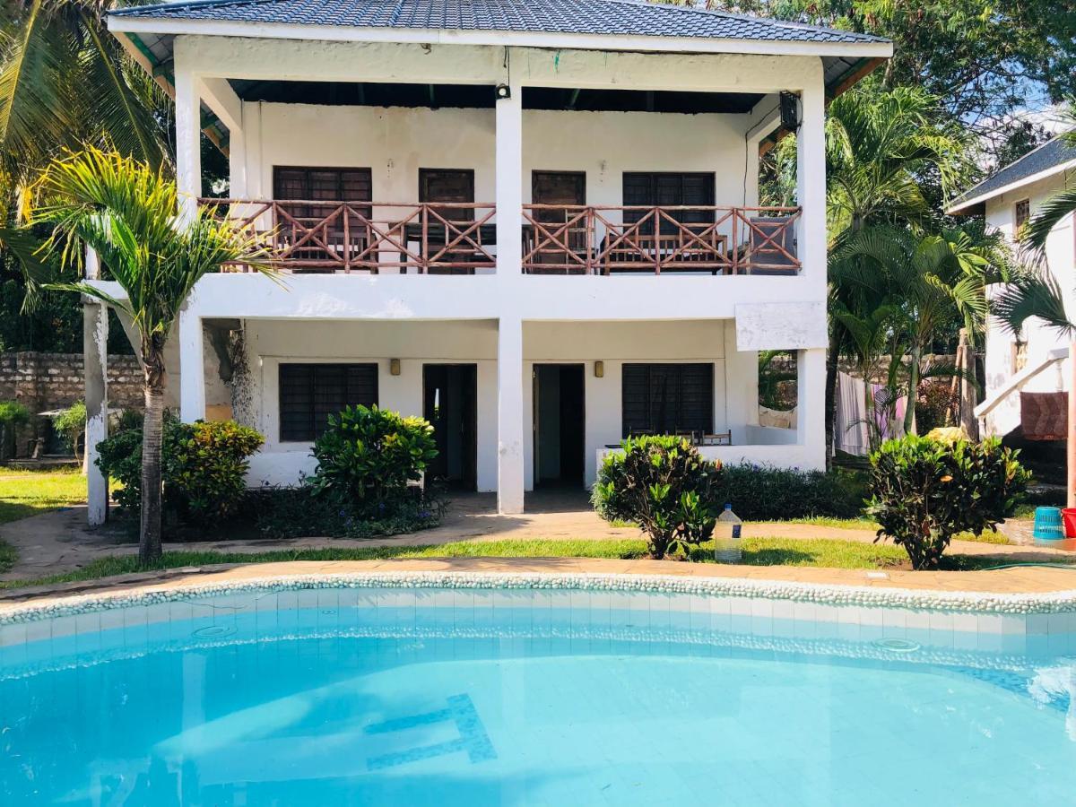 Miwa Holiday Resort Diani Beach Εξωτερικό φωτογραφία