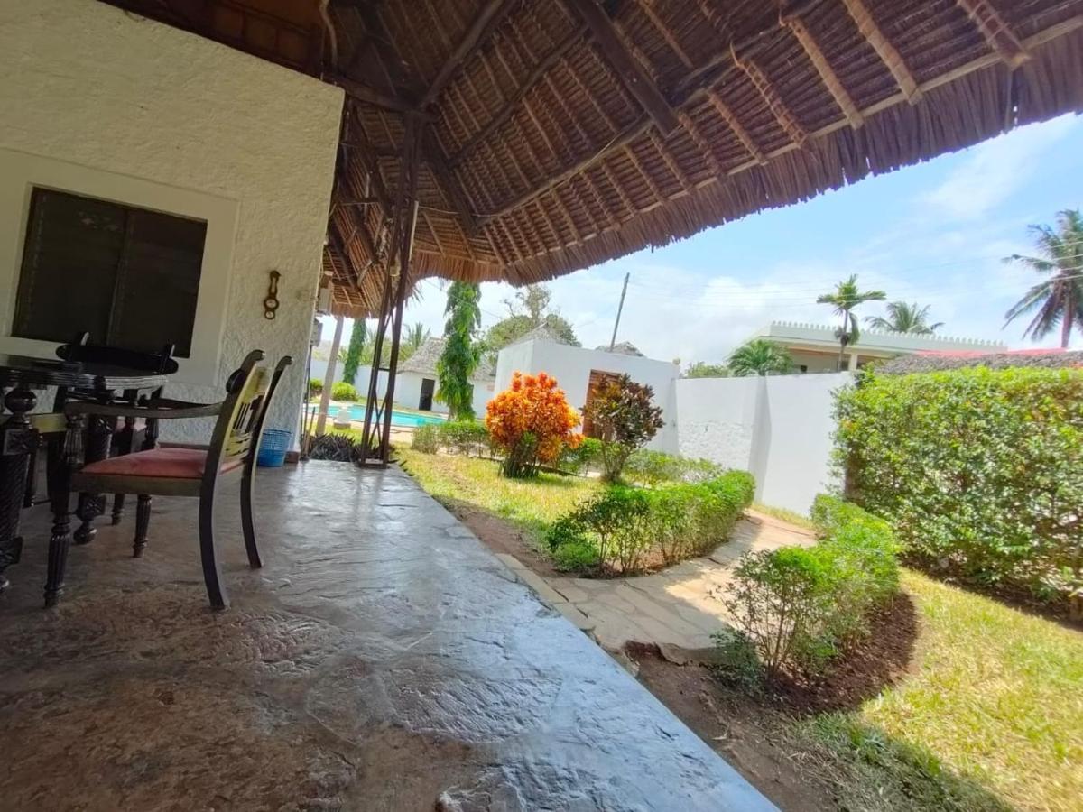 Miwa Holiday Resort Diani Beach Εξωτερικό φωτογραφία